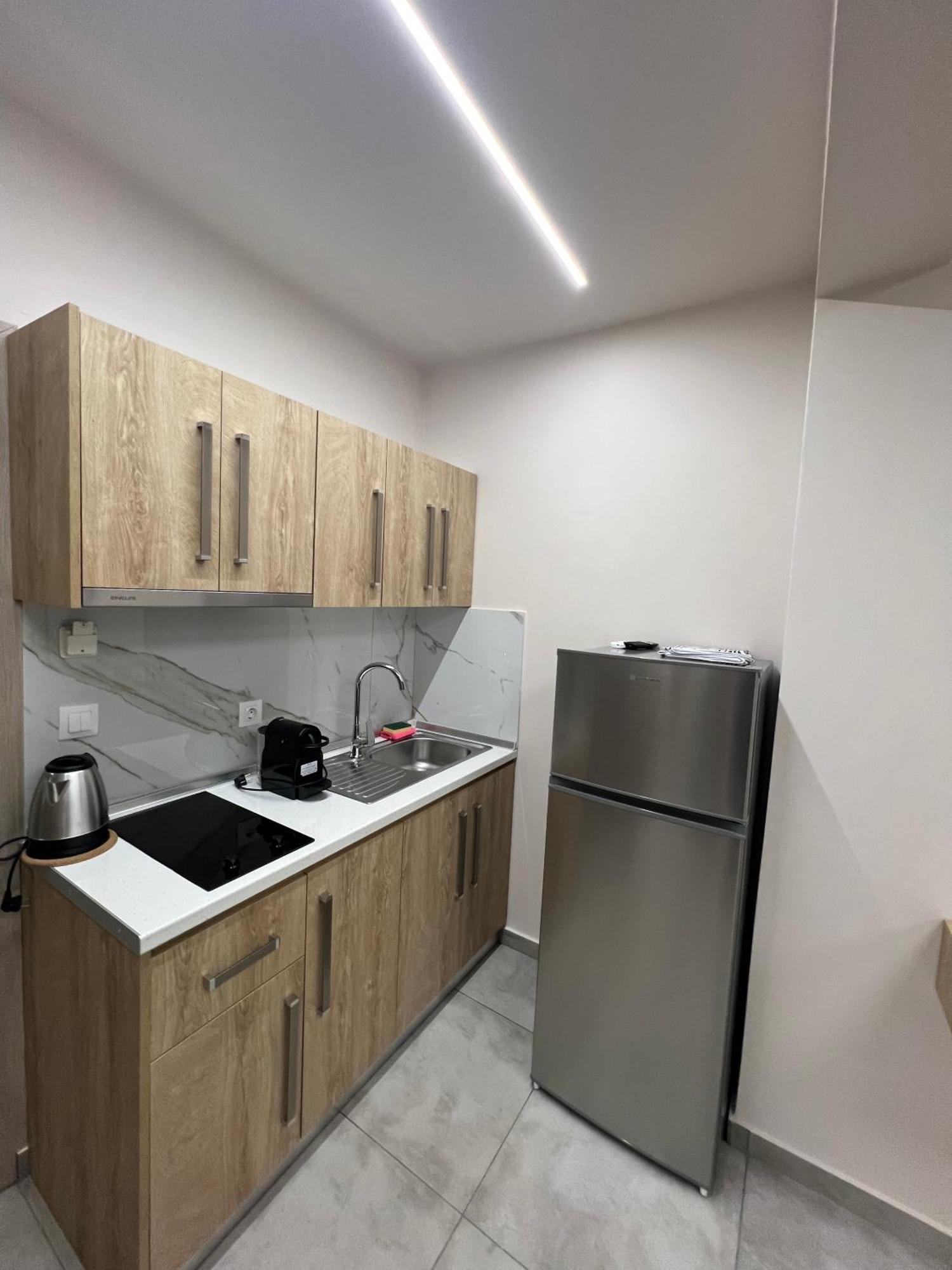 מלון סארטי F&M House Semi Basement מראה חיצוני תמונה